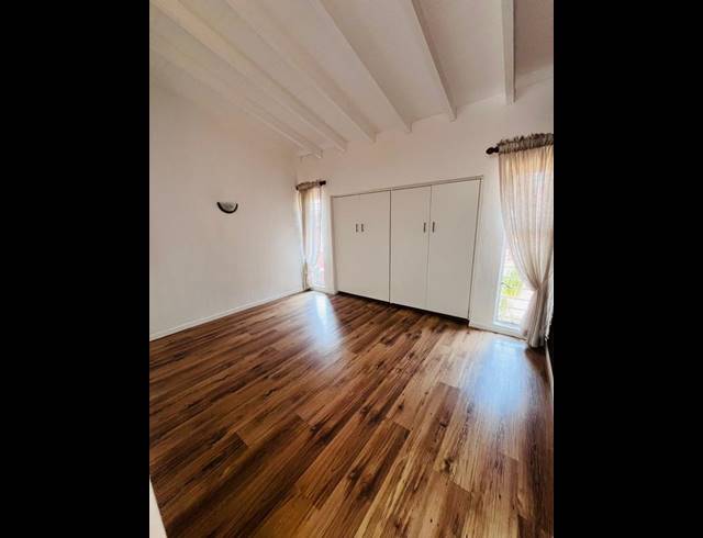 2 BEDROOM TOWNHOUSE FOR SALE IN THE HILL